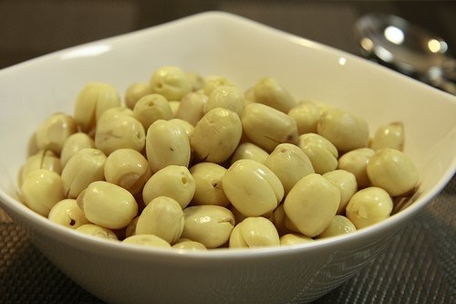 Công dụng của hạt sen như thế nào với sức khỏe? Công dụng của hạt sen như thế nào với sức khỏe?